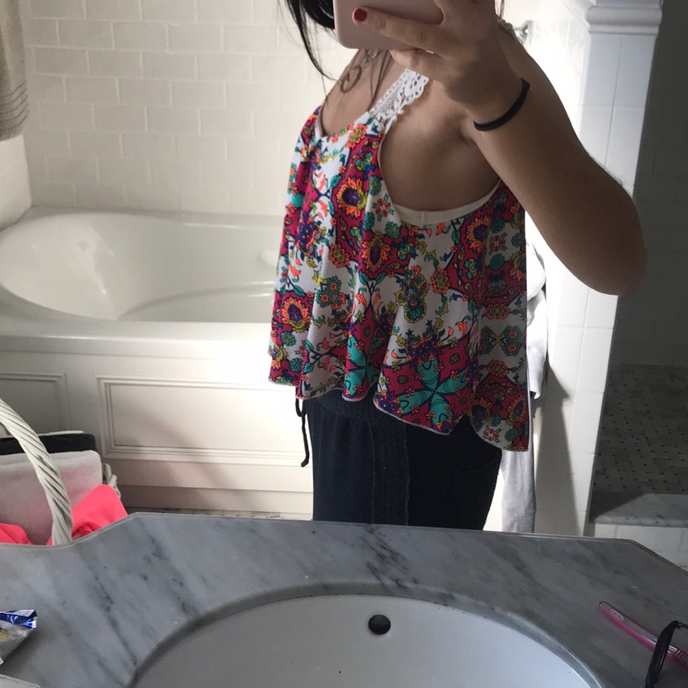 Multi-color summer tank! - Picture 2 of 4